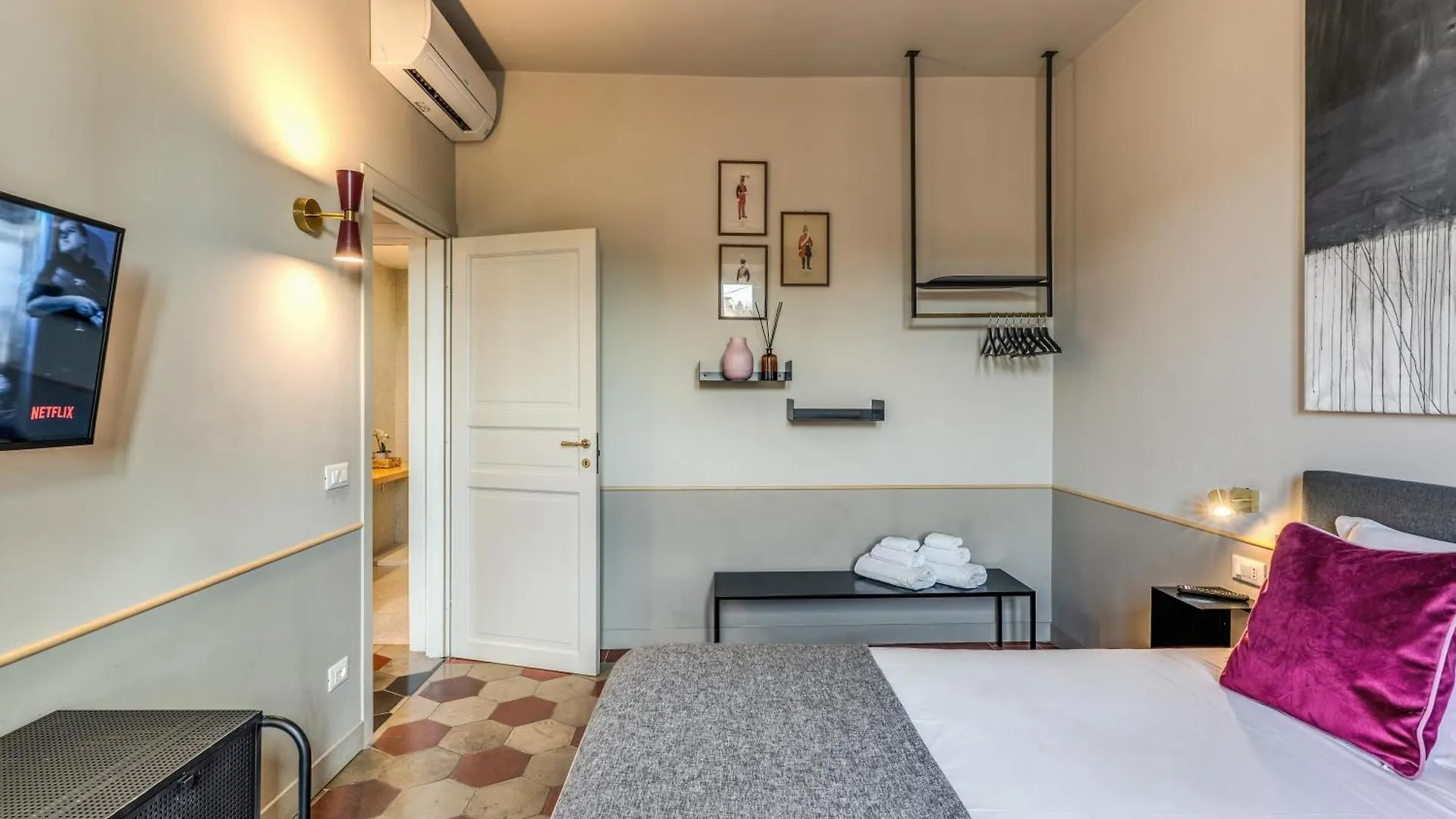 Corner211 Villa Rome